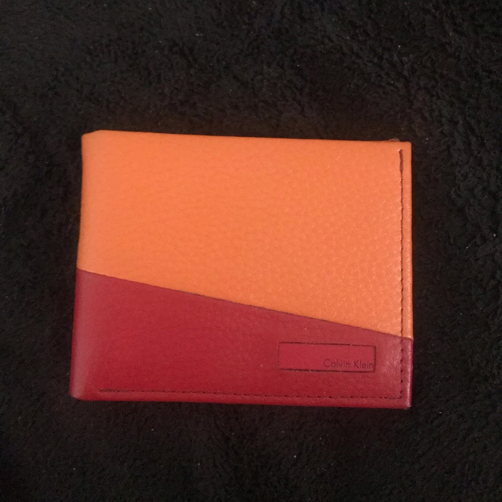 Bundle of Wallets - Picture 4 of 6